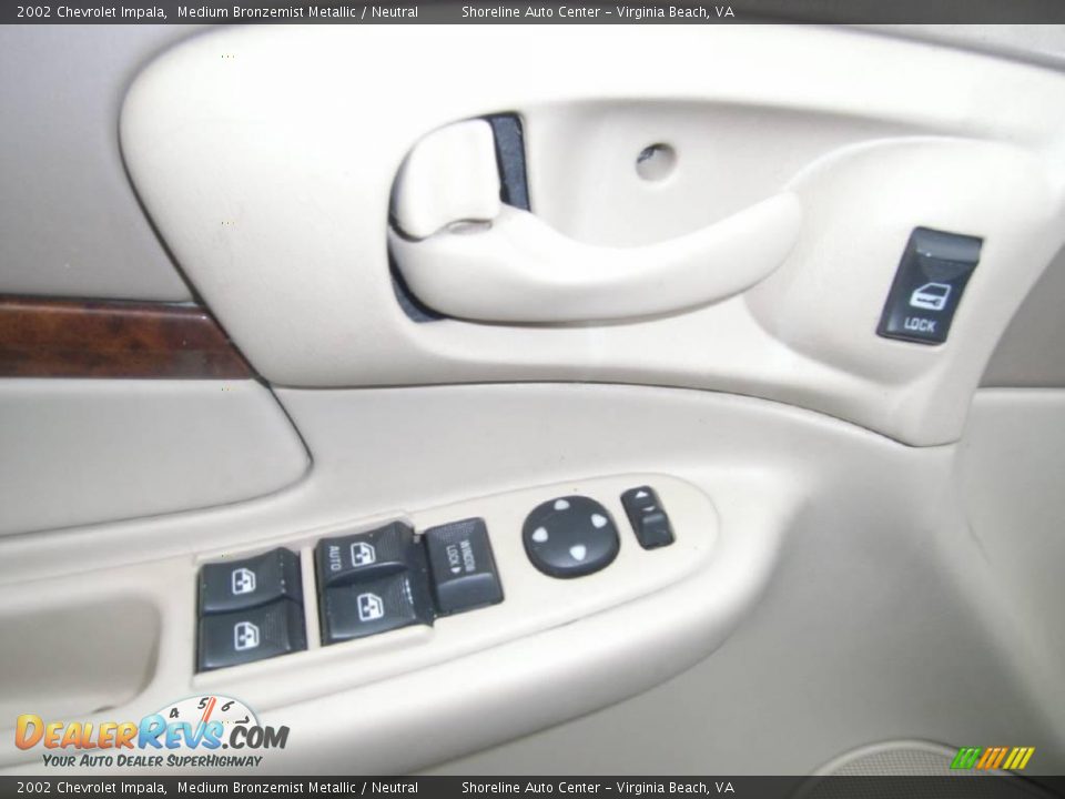 2002 Chevrolet Impala Medium Bronzemist Metallic / Neutral Photo #12