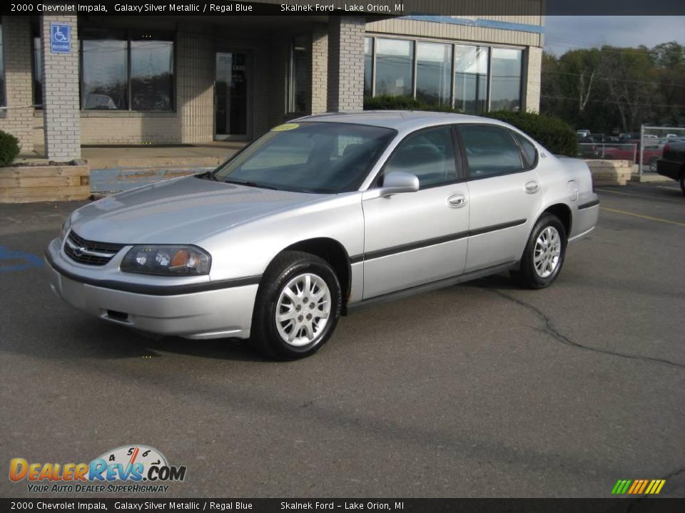 2000 Chevrolet Impala Galaxy Silver Metallic / Regal Blue Photo #2