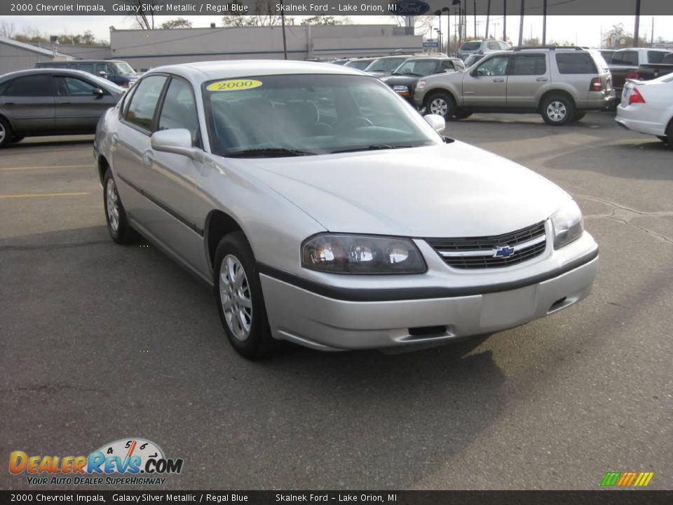 2000 Chevrolet Impala Galaxy Silver Metallic / Regal Blue Photo #5