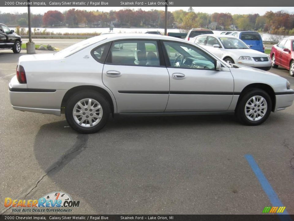 2000 Chevrolet Impala Galaxy Silver Metallic / Regal Blue Photo #8