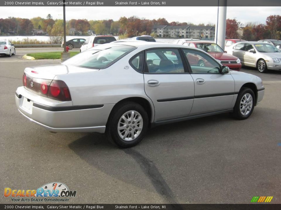 2000 Chevrolet Impala Galaxy Silver Metallic / Regal Blue Photo #9