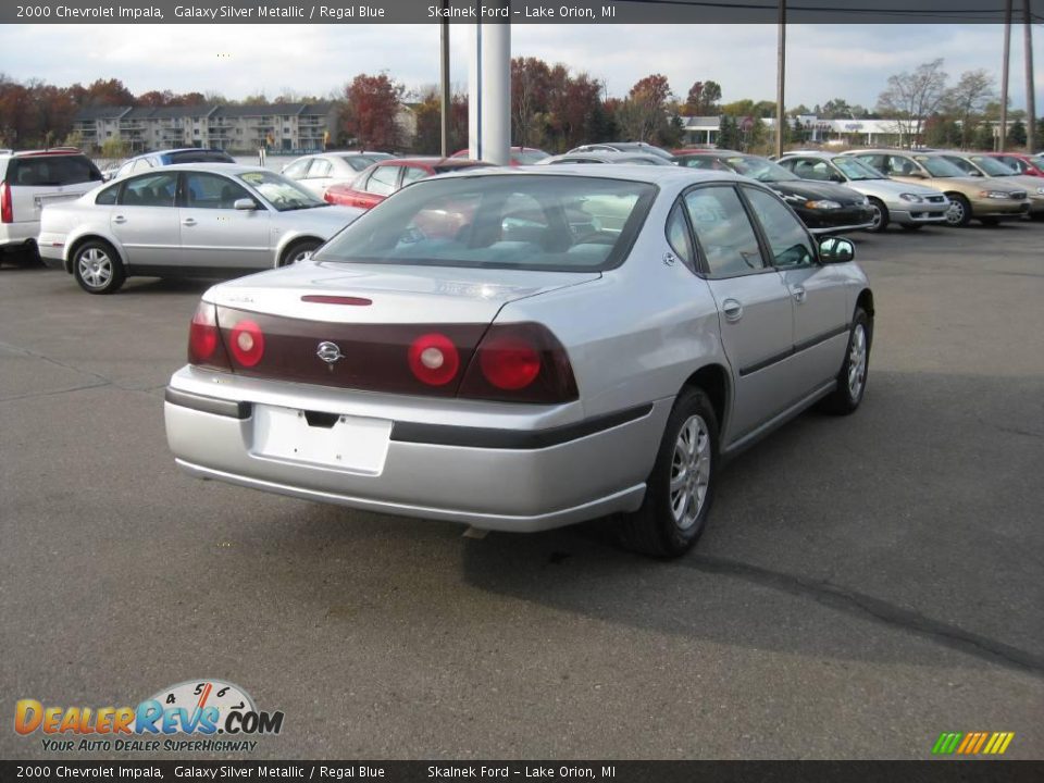 2000 Chevrolet Impala Galaxy Silver Metallic / Regal Blue Photo #10