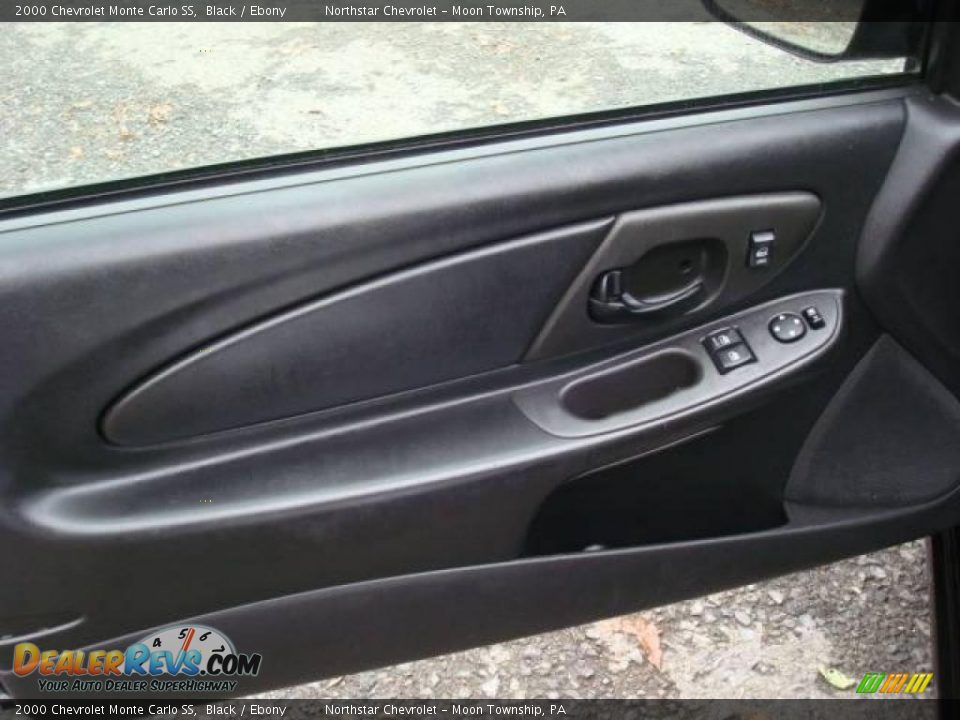 2000 Chevrolet Monte Carlo SS Black / Ebony Photo #11