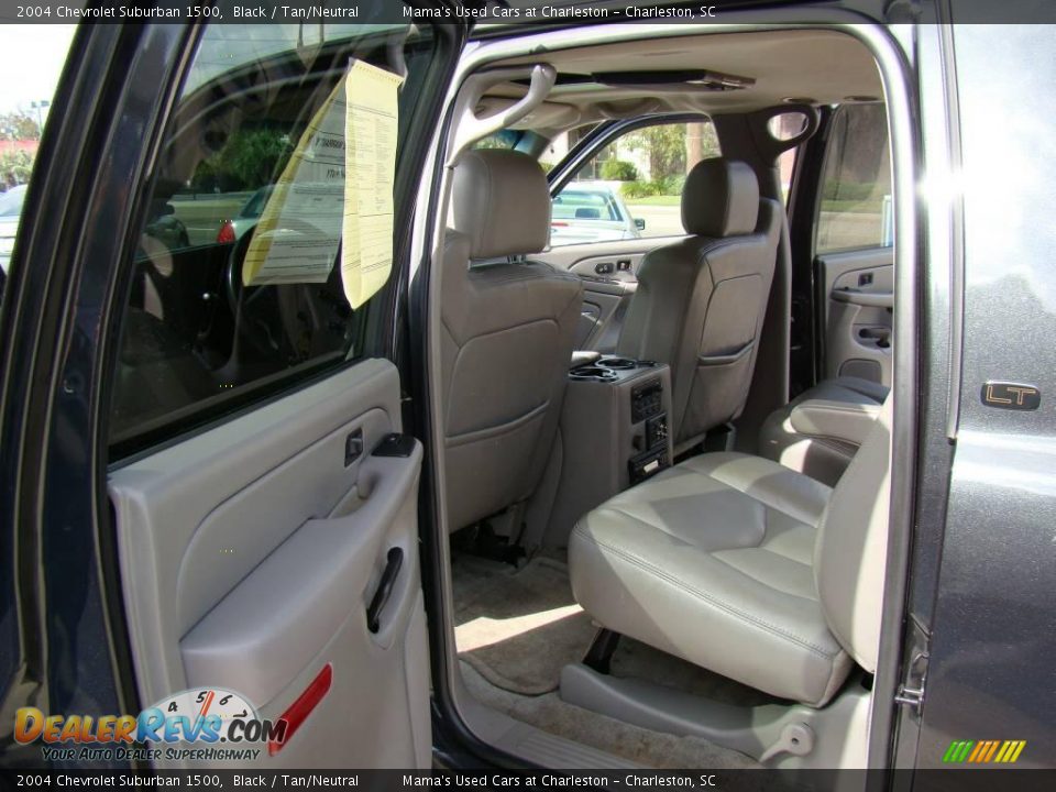 2004 Chevrolet Suburban 1500 Black / Tan/Neutral Photo #10