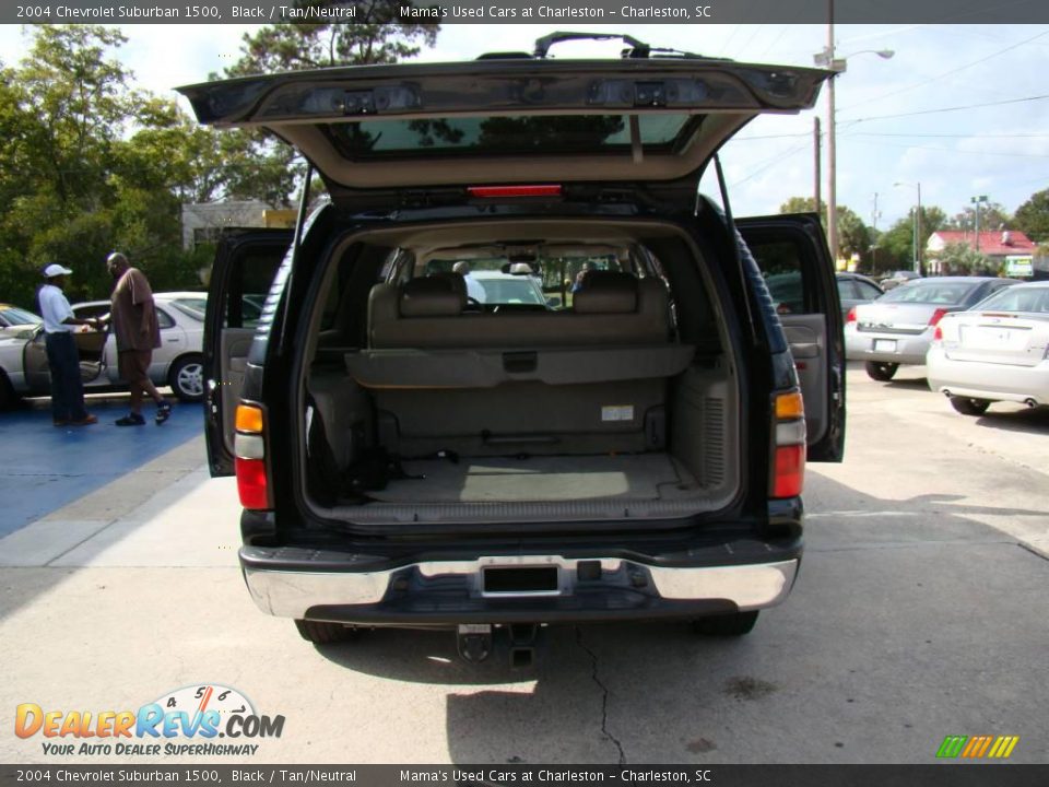 2004 Chevrolet Suburban 1500 Black / Tan/Neutral Photo #11