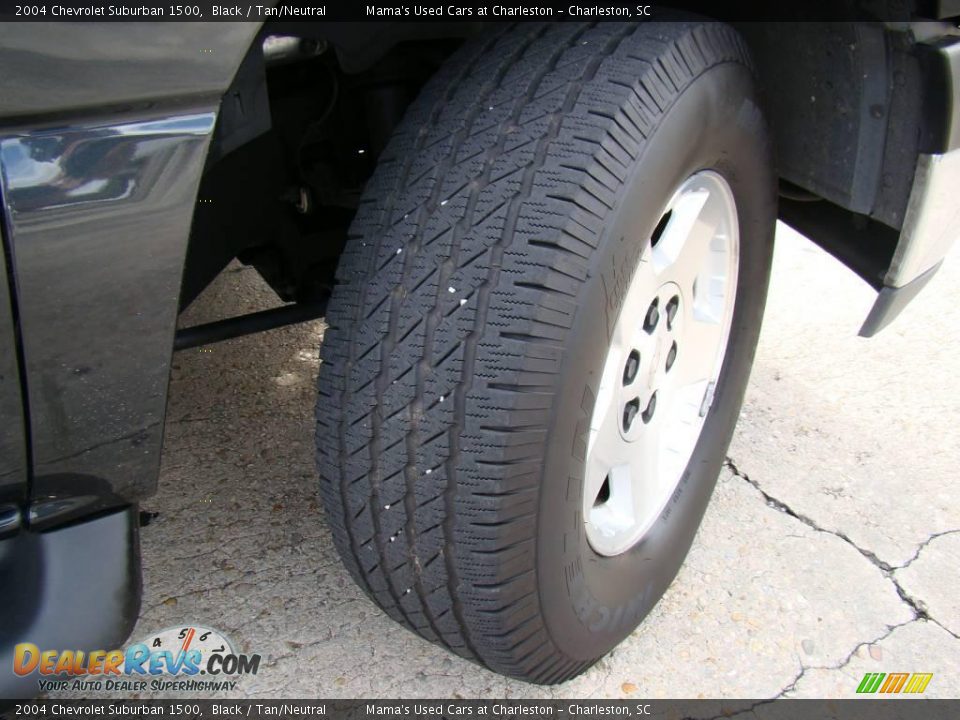 2004 Chevrolet Suburban 1500 Black / Tan/Neutral Photo #23