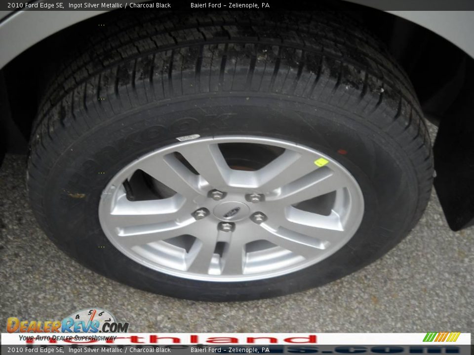 2010 Ford Edge SE Ingot Silver Metallic / Charcoal Black Photo #16