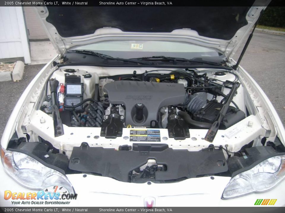 2005 Chevrolet Monte Carlo LT White / Neutral Photo #9