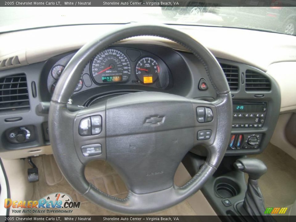 2005 Chevrolet Monte Carlo LT White / Neutral Photo #15