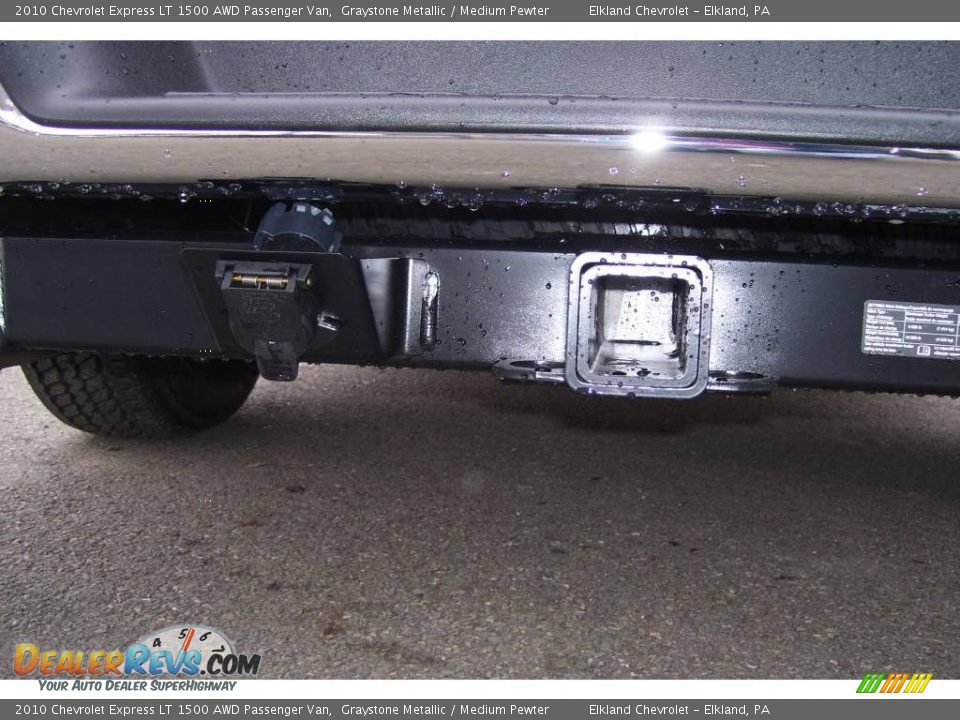 2010 Chevrolet Express LT 1500 AWD Passenger Van Graystone Metallic / Medium Pewter Photo #12
