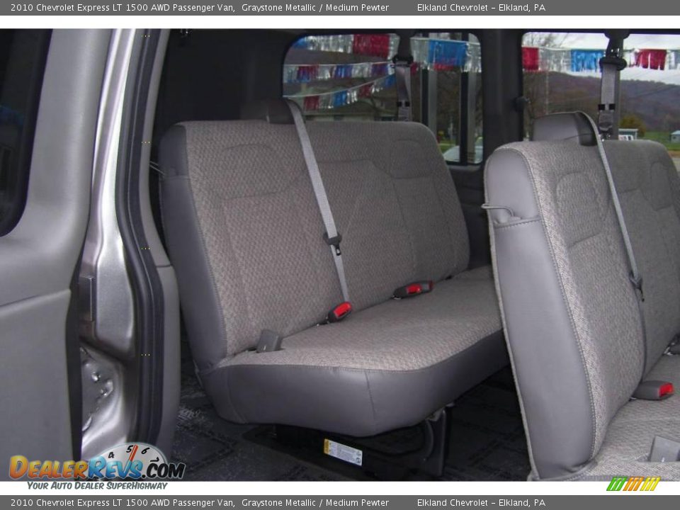 2010 Chevrolet Express LT 1500 AWD Passenger Van Graystone Metallic / Medium Pewter Photo #16