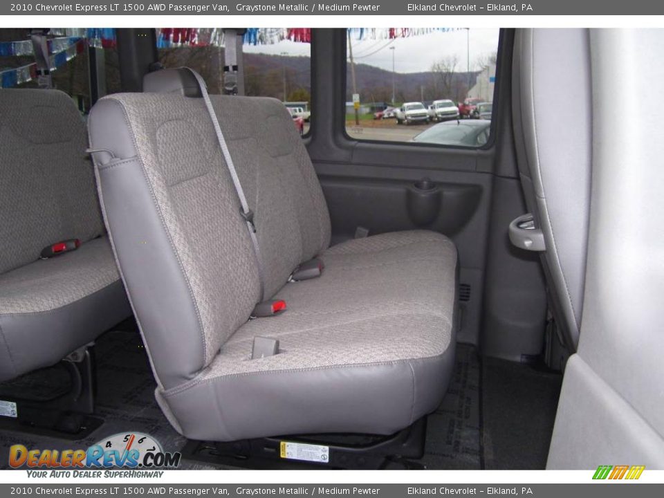 2010 Chevrolet Express LT 1500 AWD Passenger Van Graystone Metallic / Medium Pewter Photo #17