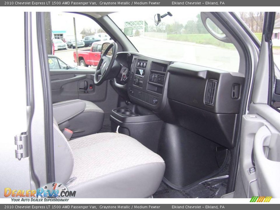 2010 Chevrolet Express LT 1500 AWD Passenger Van Graystone Metallic / Medium Pewter Photo #23