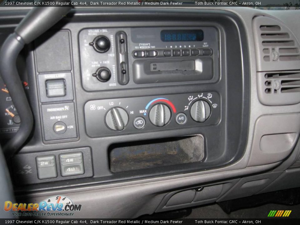 1997 Chevrolet C/K K1500 Regular Cab 4x4 Dark Toreador Red Metallic / Medium Dark Pewter Photo #8