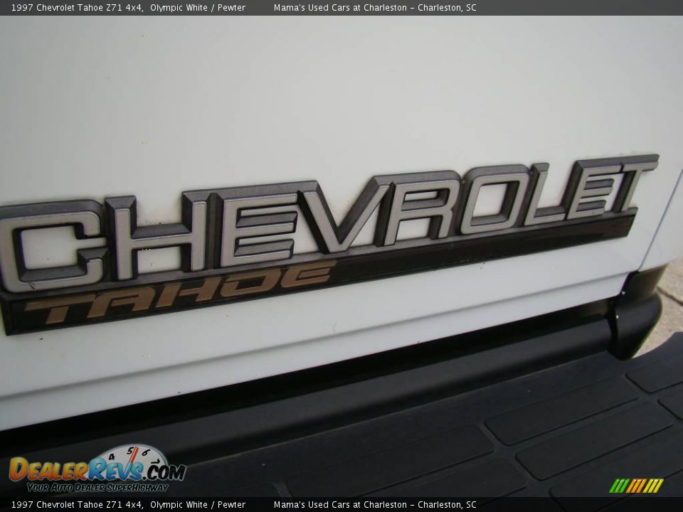 1997 Chevrolet Tahoe Z71 4x4 Olympic White / Pewter Photo #9