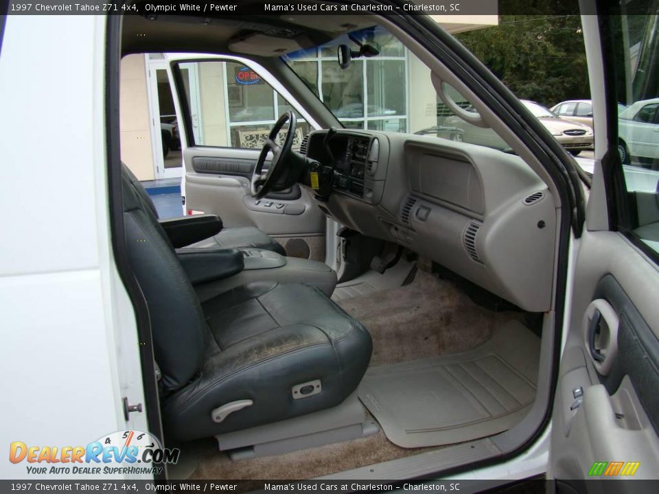 1997 Chevrolet Tahoe Z71 4x4 Olympic White / Pewter Photo #11