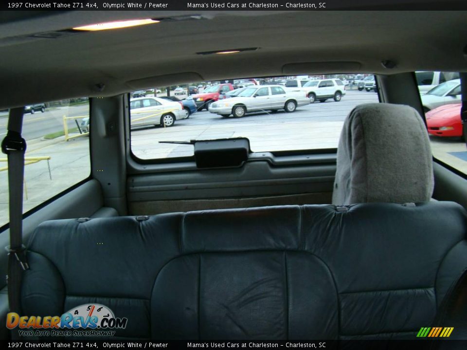 1997 Chevrolet Tahoe Z71 4x4 Olympic White / Pewter Photo #27