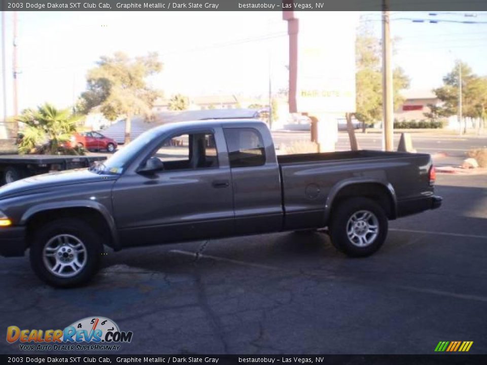 2003 Dodge Dakota SXT Club Cab Graphite Metallic / Dark Slate Gray Photo #3