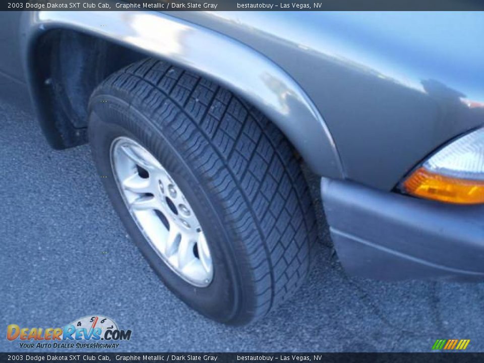 2003 Dodge Dakota SXT Club Cab Graphite Metallic / Dark Slate Gray Photo #10