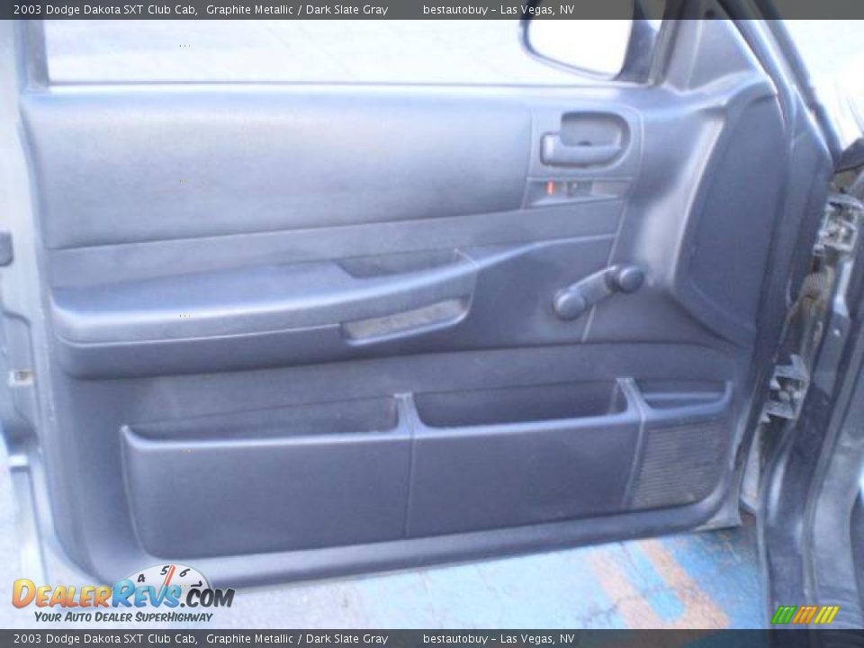 2003 Dodge Dakota SXT Club Cab Graphite Metallic / Dark Slate Gray Photo #22