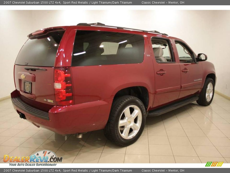 2007 Chevrolet Suburban 1500 LTZ 4x4 Sport Red Metallic / Light Titanium/Dark Titanium Photo #6