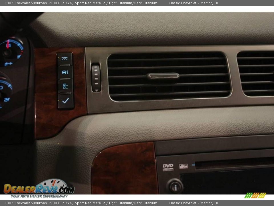 2007 Chevrolet Suburban 1500 LTZ 4x4 Sport Red Metallic / Light Titanium/Dark Titanium Photo #10