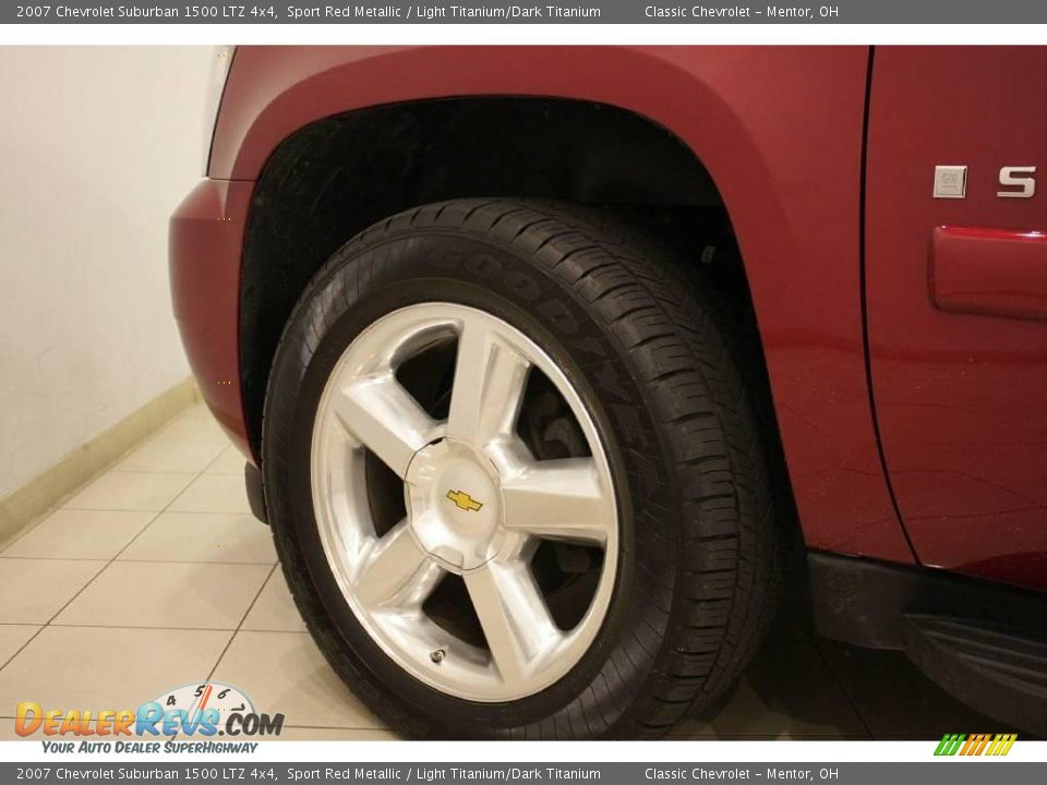 2007 Chevrolet Suburban 1500 LTZ 4x4 Sport Red Metallic / Light Titanium/Dark Titanium Photo #25