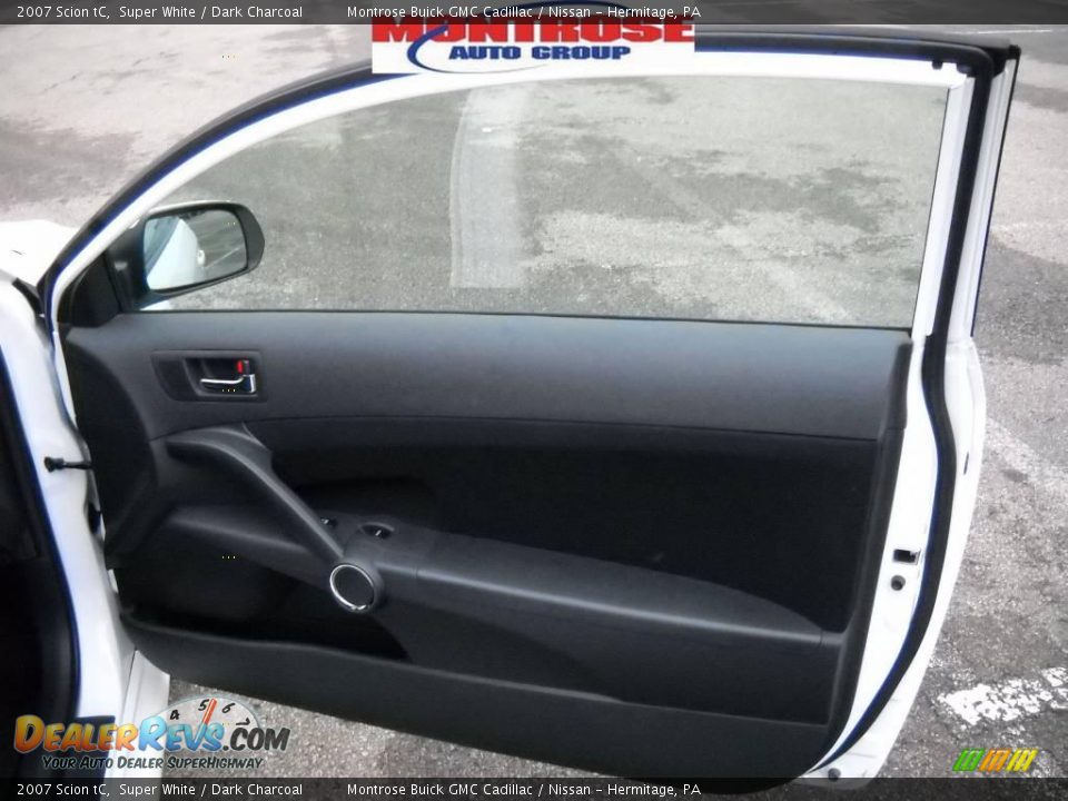 2007 Scion tC Super White / Dark Charcoal Photo #23