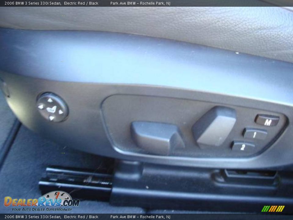2006 BMW 3 Series 330i Sedan Electric Red / Black Photo #11