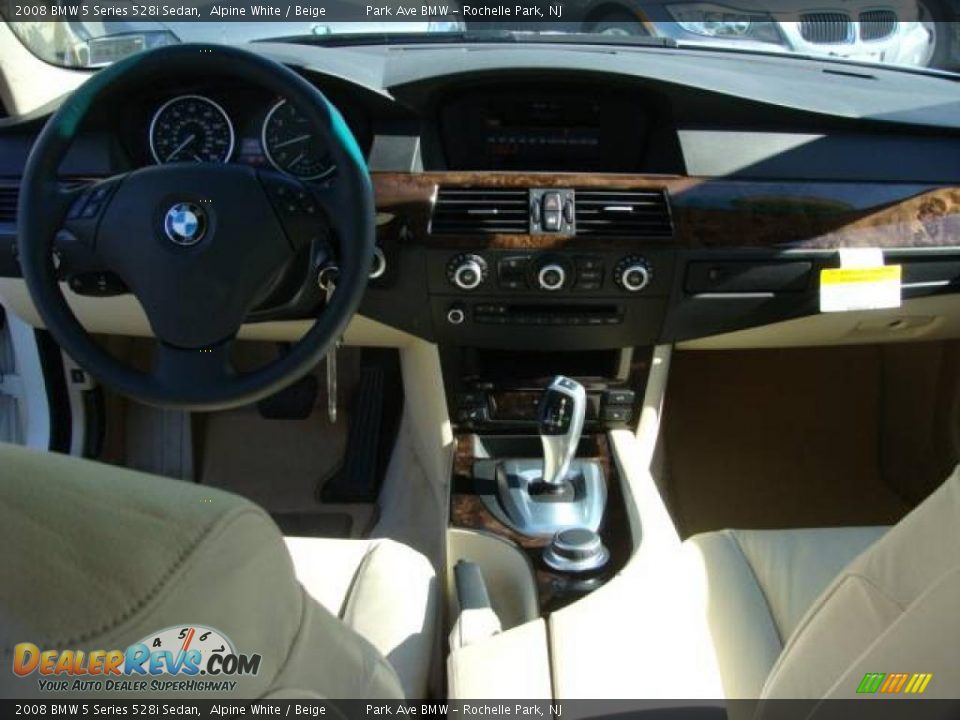 2008 BMW 5 Series 528i Sedan Alpine White / Beige Photo #12