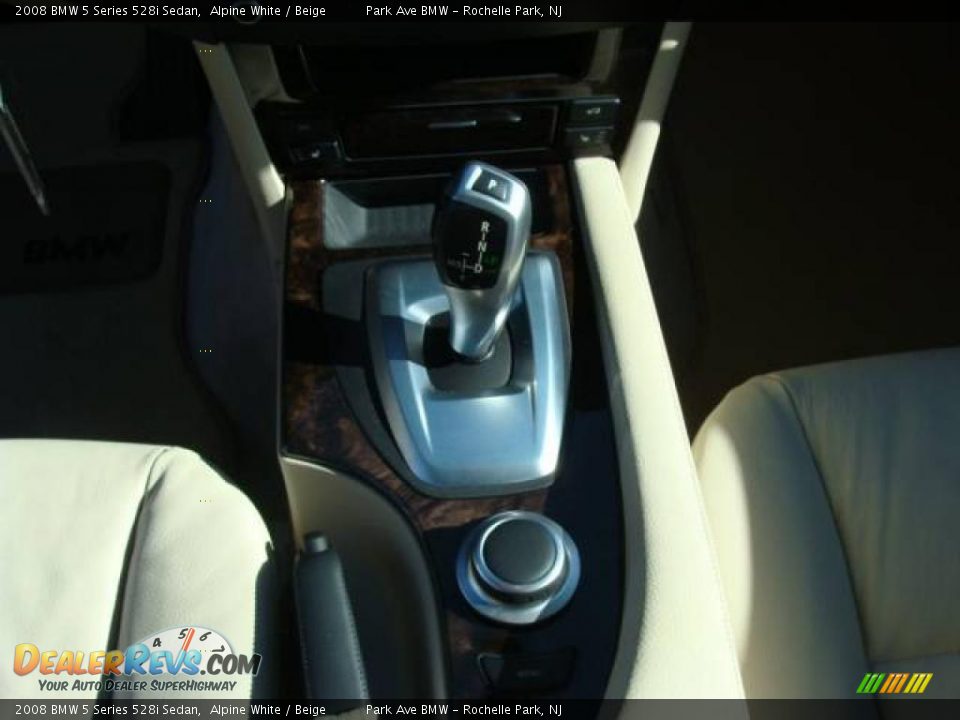 2008 BMW 5 Series 528i Sedan Alpine White / Beige Photo #16