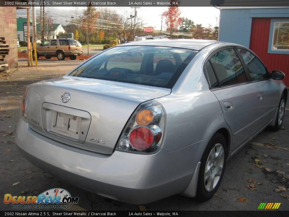 2002 Nissan Altima 2.5 S Sheer Silver Metallic / Charcoal Black Photo #2