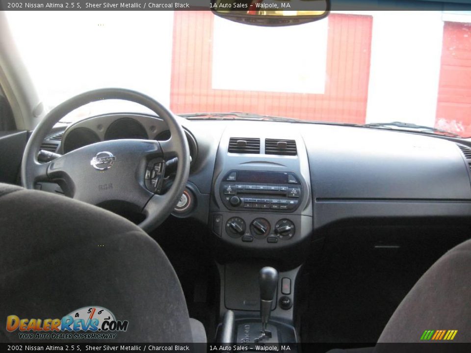 2002 Nissan Altima 2.5 S Sheer Silver Metallic / Charcoal Black Photo #5