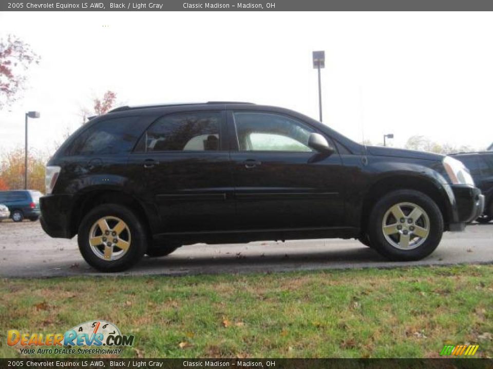 2005 Chevrolet Equinox LS AWD Black / Light Gray Photo #4