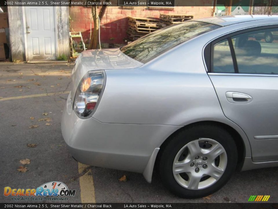 2002 Nissan Altima 2.5 S Sheer Silver Metallic / Charcoal Black Photo #14