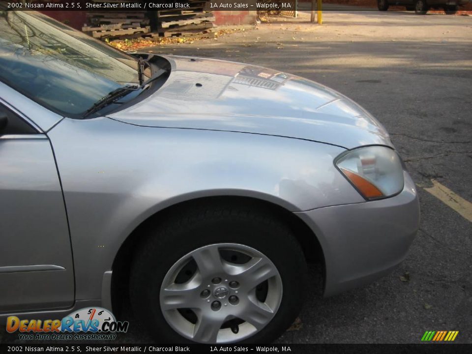 2002 Nissan Altima 2.5 S Sheer Silver Metallic / Charcoal Black Photo #16