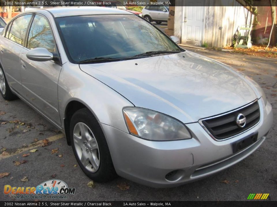 2002 Nissan Altima 2.5 S Sheer Silver Metallic / Charcoal Black Photo #17