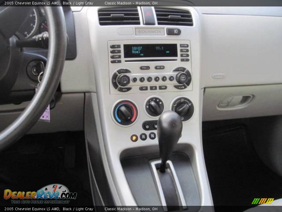 2005 Chevrolet Equinox LS AWD Black / Light Gray Photo #23