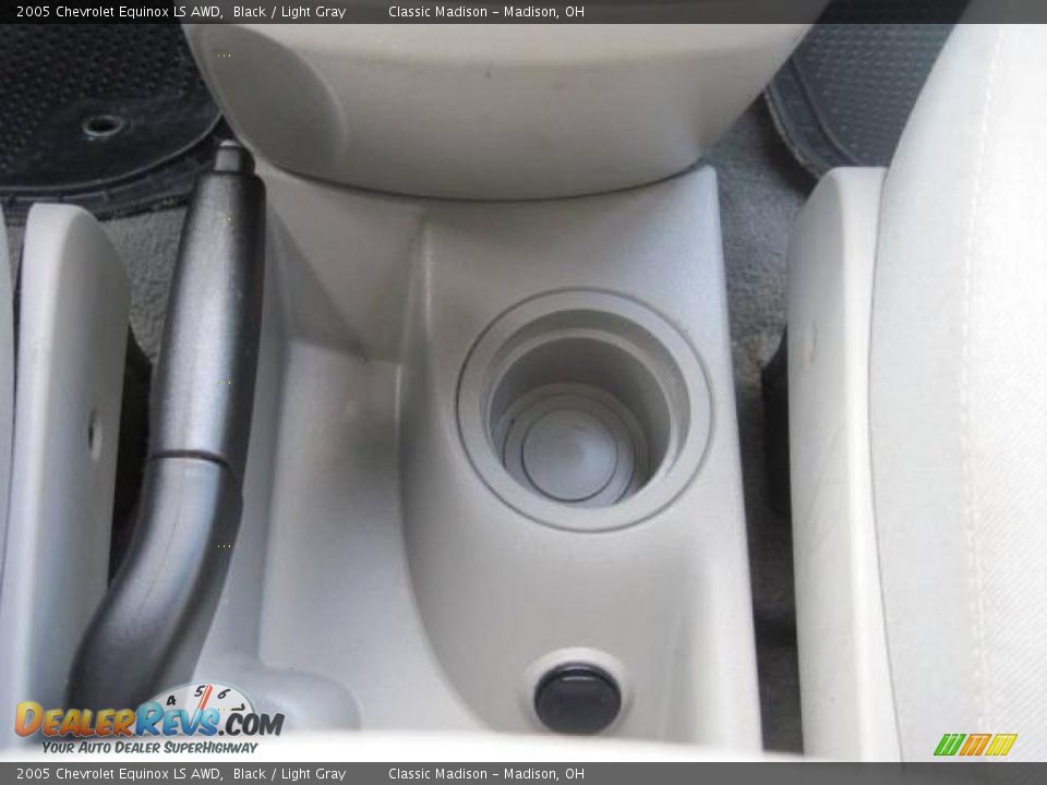 2005 Chevrolet Equinox LS AWD Black / Light Gray Photo #25