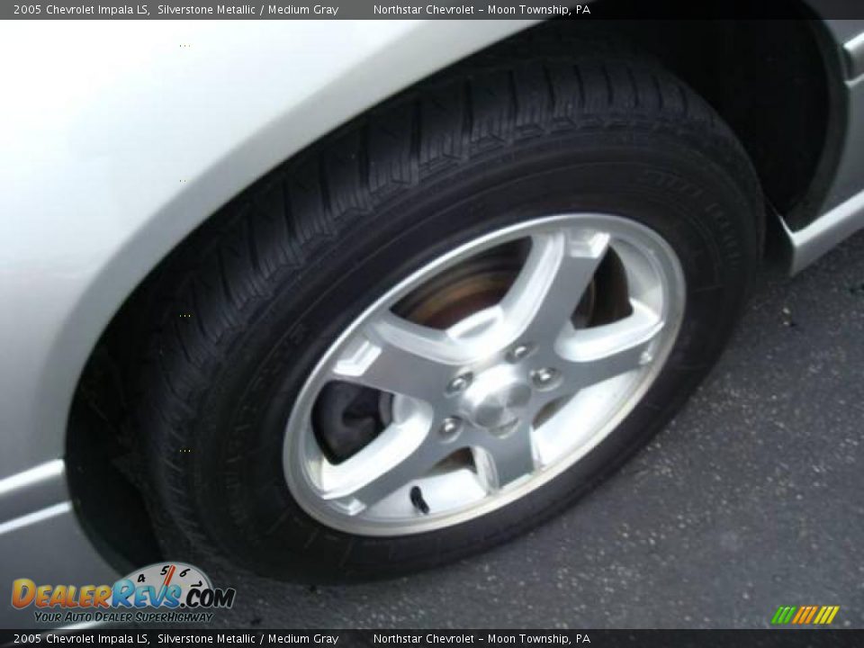 2005 Chevrolet Impala LS Silverstone Metallic / Medium Gray Photo #9