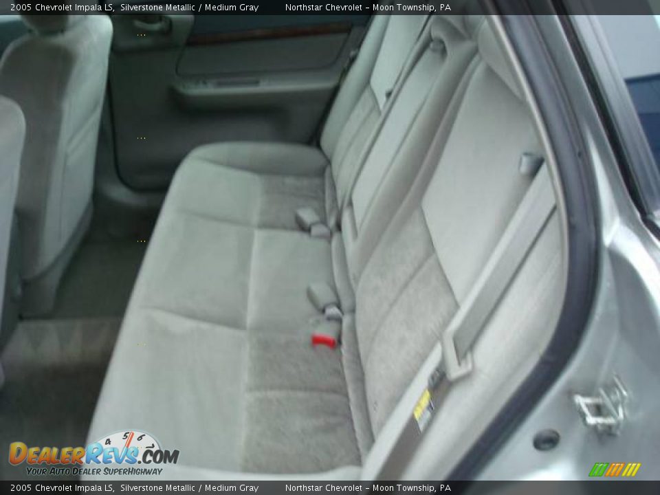 2005 Chevrolet Impala LS Silverstone Metallic / Medium Gray Photo #11
