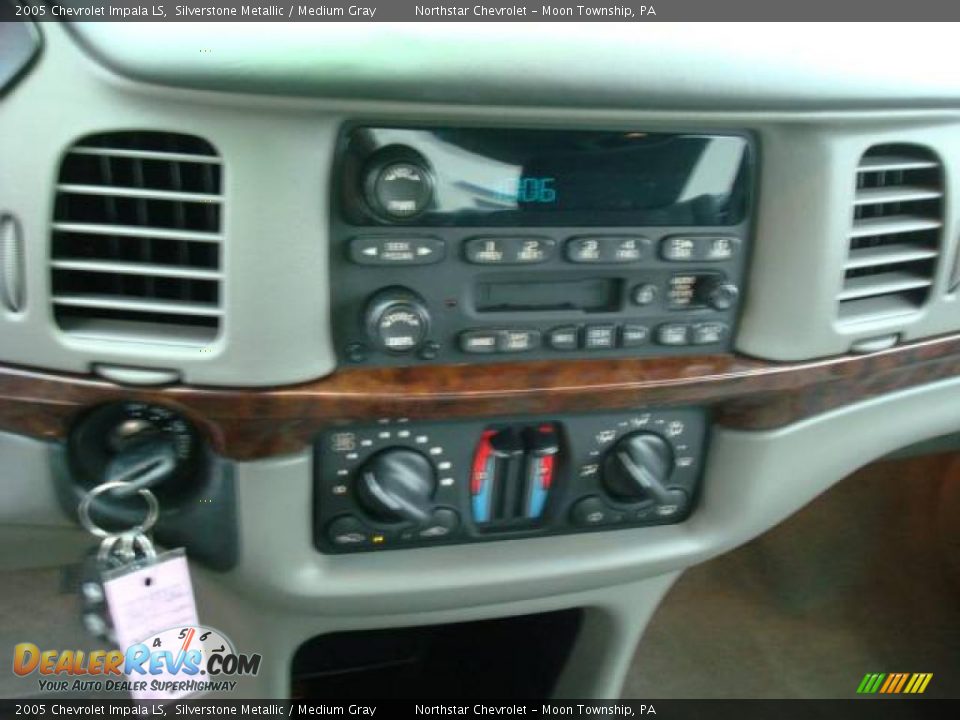 2005 Chevrolet Impala LS Silverstone Metallic / Medium Gray Photo #18