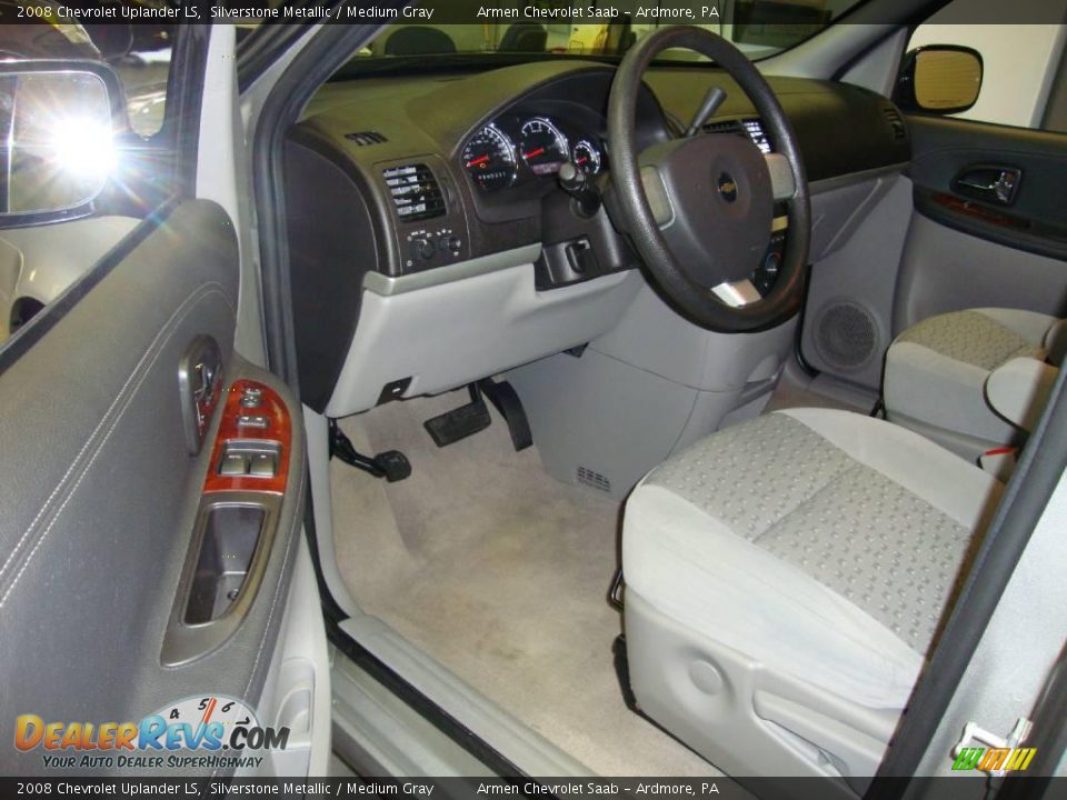 2008 Chevrolet Uplander LS Silverstone Metallic / Medium Gray Photo #10