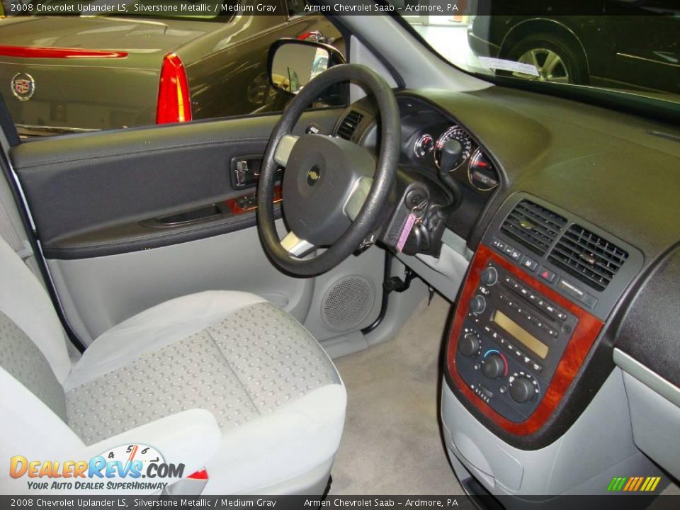2008 Chevrolet Uplander LS Silverstone Metallic / Medium Gray Photo #14
