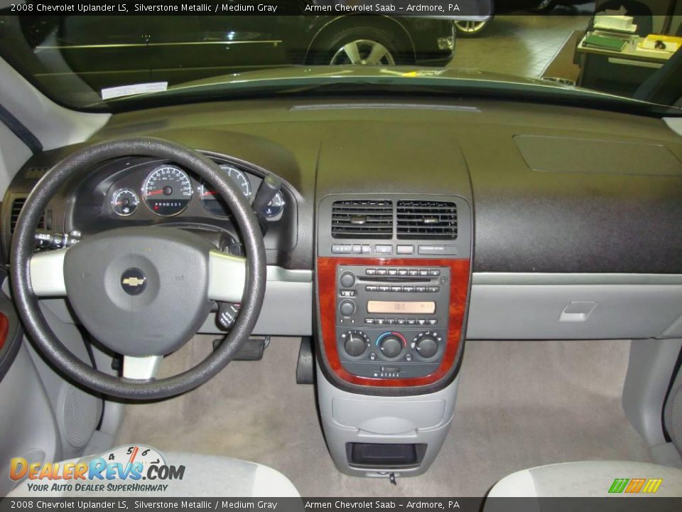 2008 Chevrolet Uplander LS Silverstone Metallic / Medium Gray Photo #25