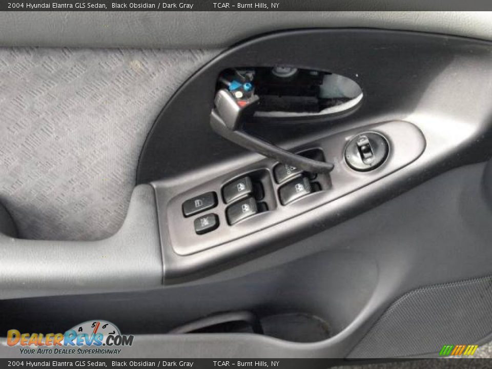 2004 Hyundai Elantra GLS Sedan Black Obsidian / Dark Gray Photo #10