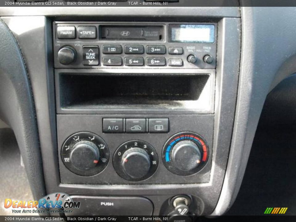 2004 Hyundai Elantra GLS Sedan Black Obsidian / Dark Gray Photo #11