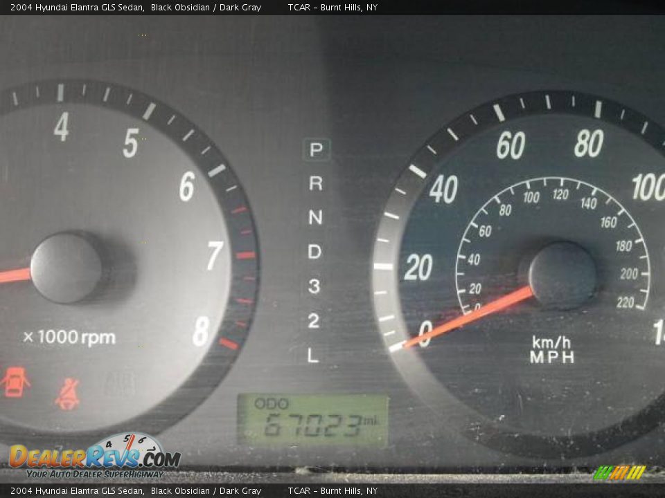 2004 Hyundai Elantra GLS Sedan Black Obsidian / Dark Gray Photo #12