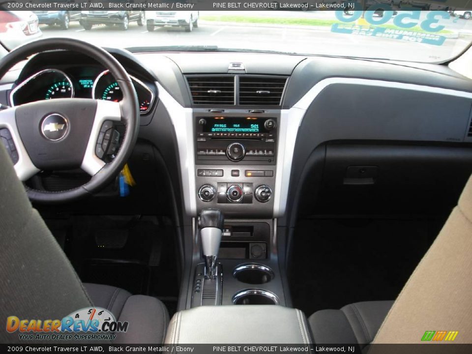 2009 Chevrolet Traverse LT AWD Black Granite Metallic / Ebony Photo #10