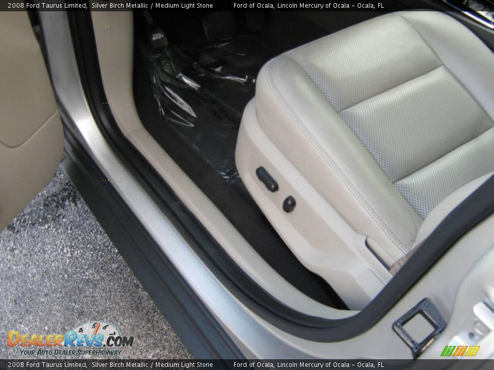2008 Ford Taurus Limited Silver Birch Metallic / Medium Light Stone Photo #16